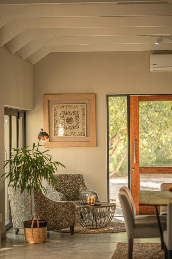 Little Kubu Lodge Hoedspruit Bagian luar foto