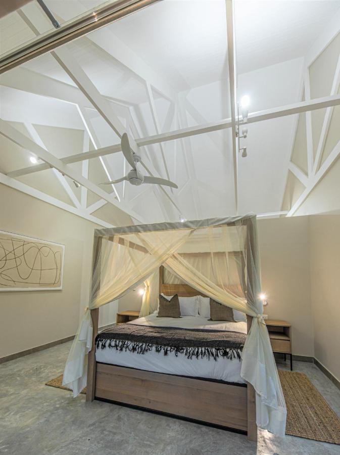 Little Kubu Lodge Hoedspruit Bagian luar foto