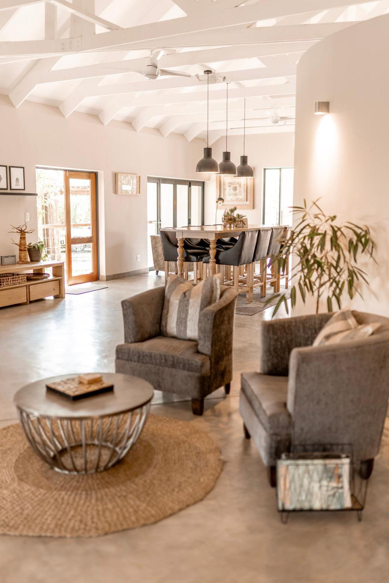 Little Kubu Lodge Hoedspruit Bagian luar foto