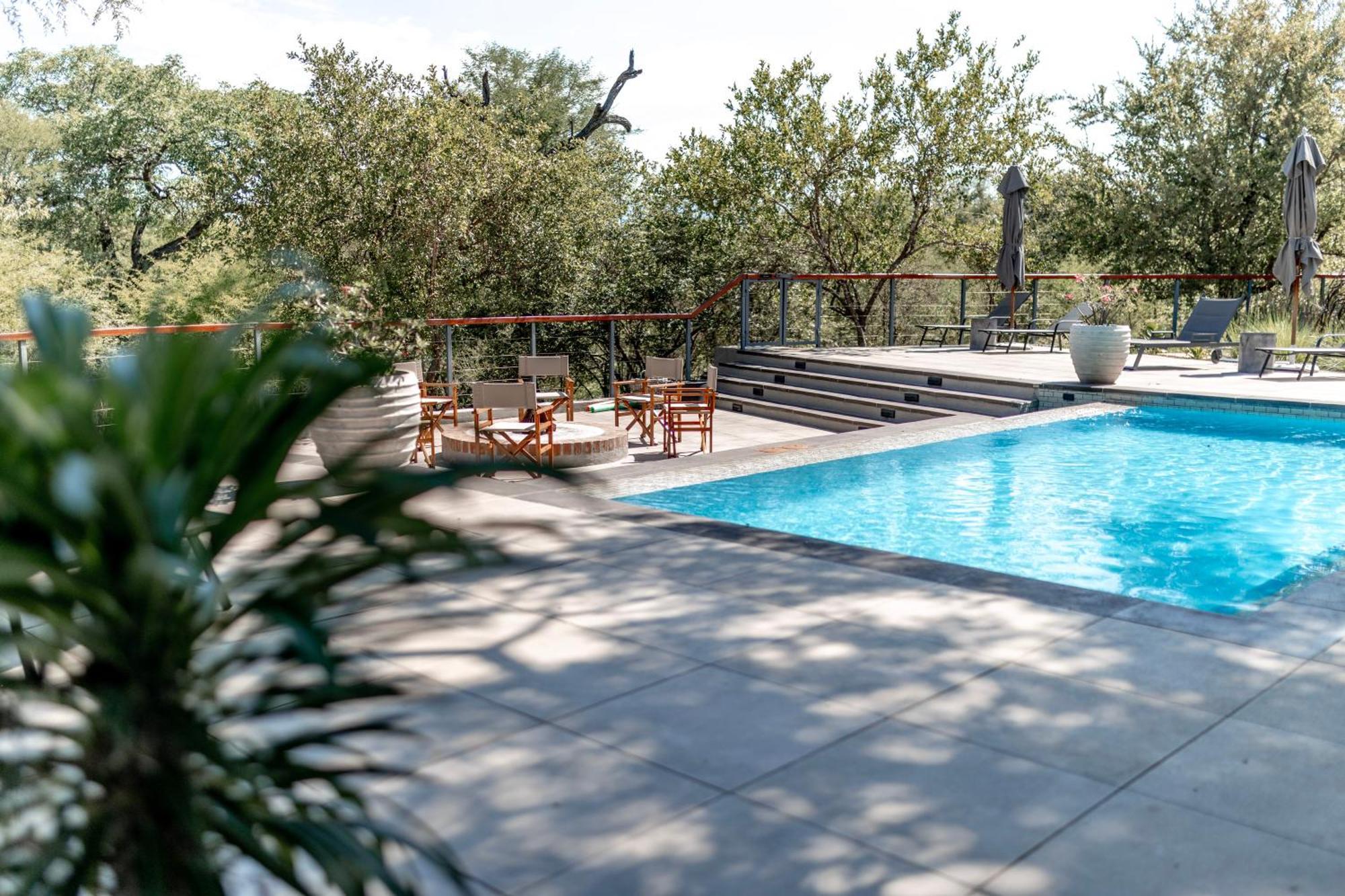 Little Kubu Lodge Hoedspruit Bagian luar foto